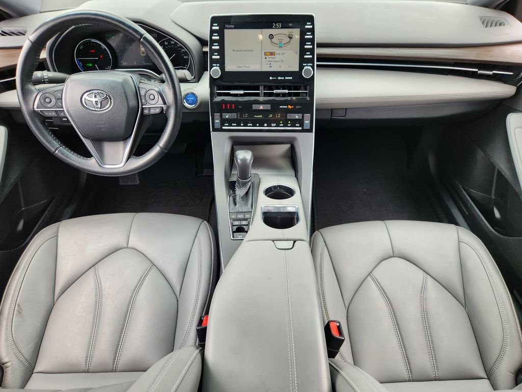 Used 2020 Brownstone Toyota Hybrid XLE image 29