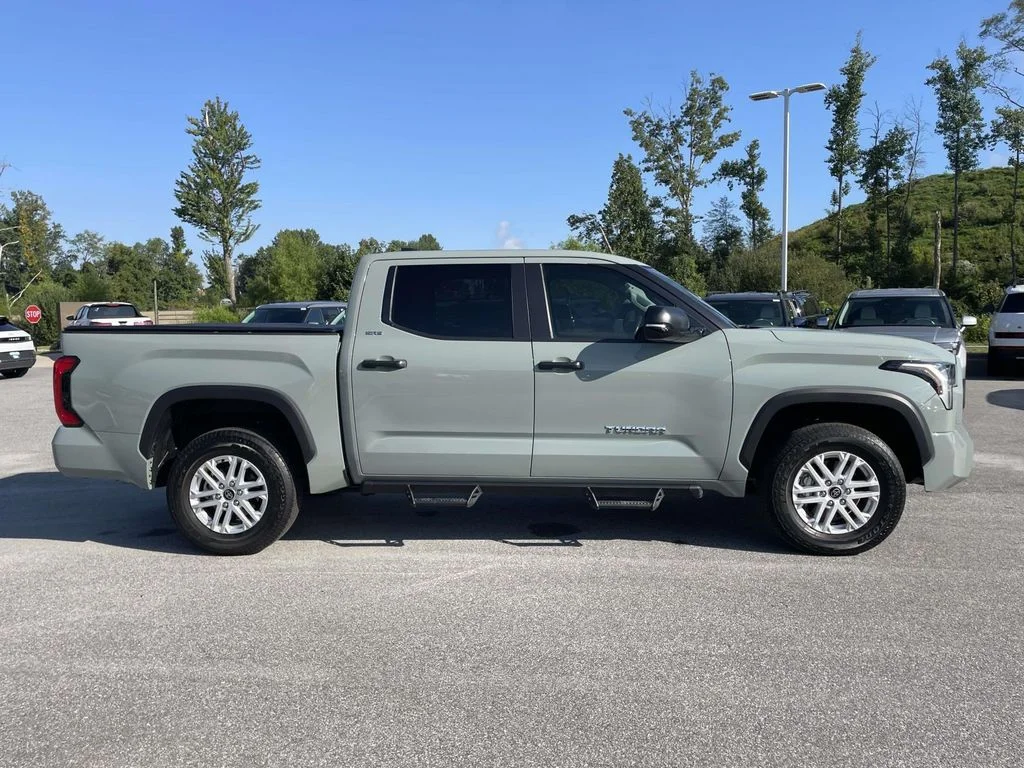 Used 2024 Lunar Rock Toyota SR5 image 27