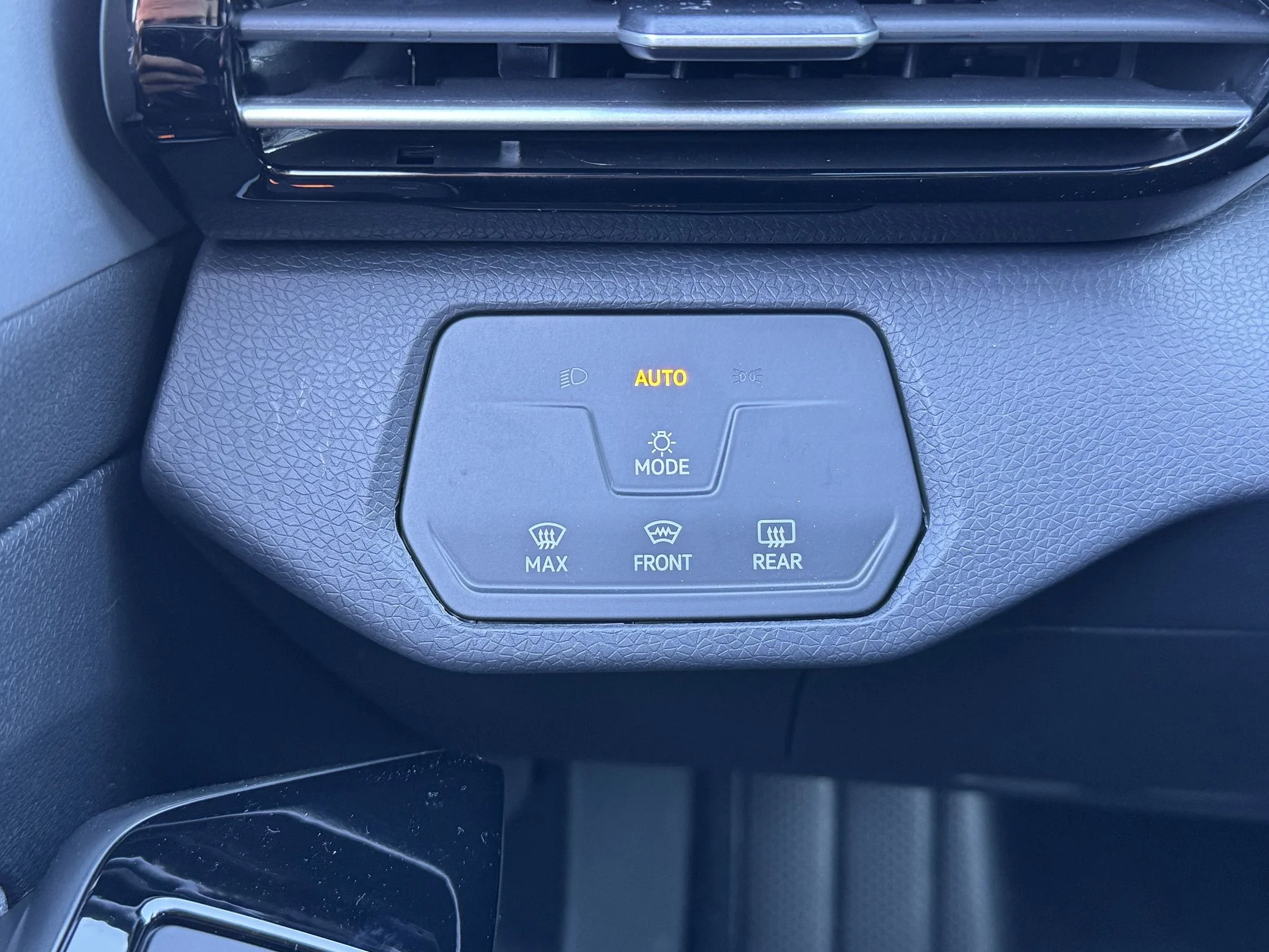 New 2026 Pure Gray Volkswagen Pro image 29