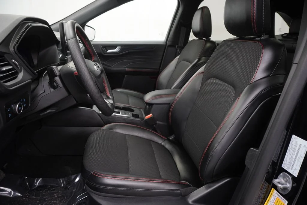 Used 2025 Black Ford ST-Line Elite image 17