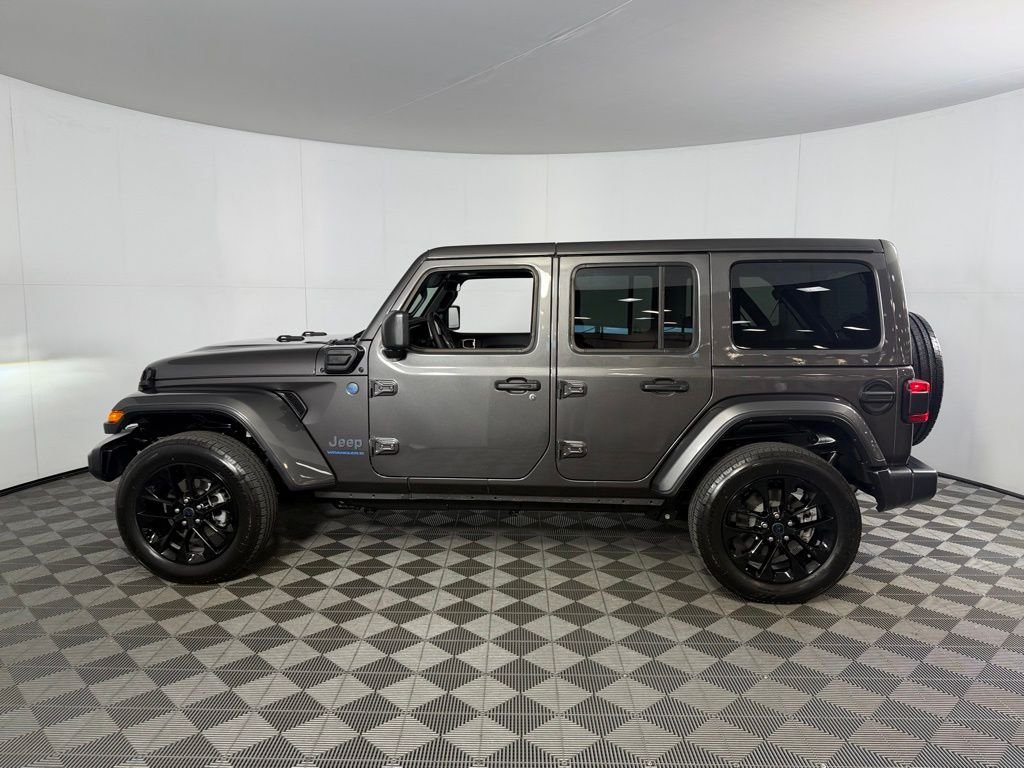 Certified Used 2025 Gray Jeep Sahara 4xe image 9