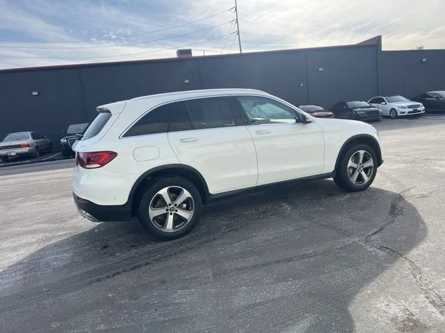 Used 2022 White Mercedes-Benz GLC 300 image 6