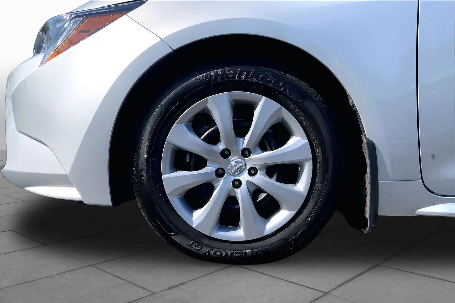 Certified Used 2025 Classic Silver Metallic Toyota LE image 10