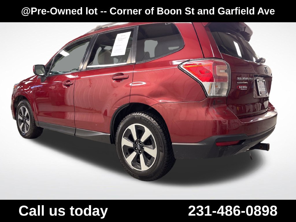Used 2018 Red Subaru 2.5i Premium image 4
