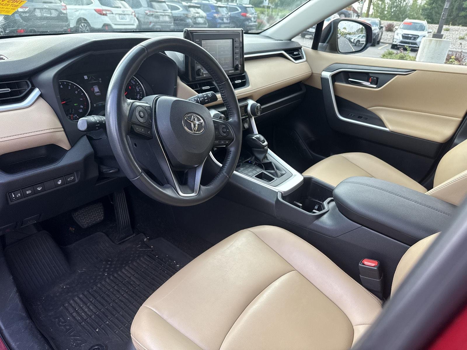 Used 2022 Ruby Flare Pearl Toyota XLE Premium image 7
