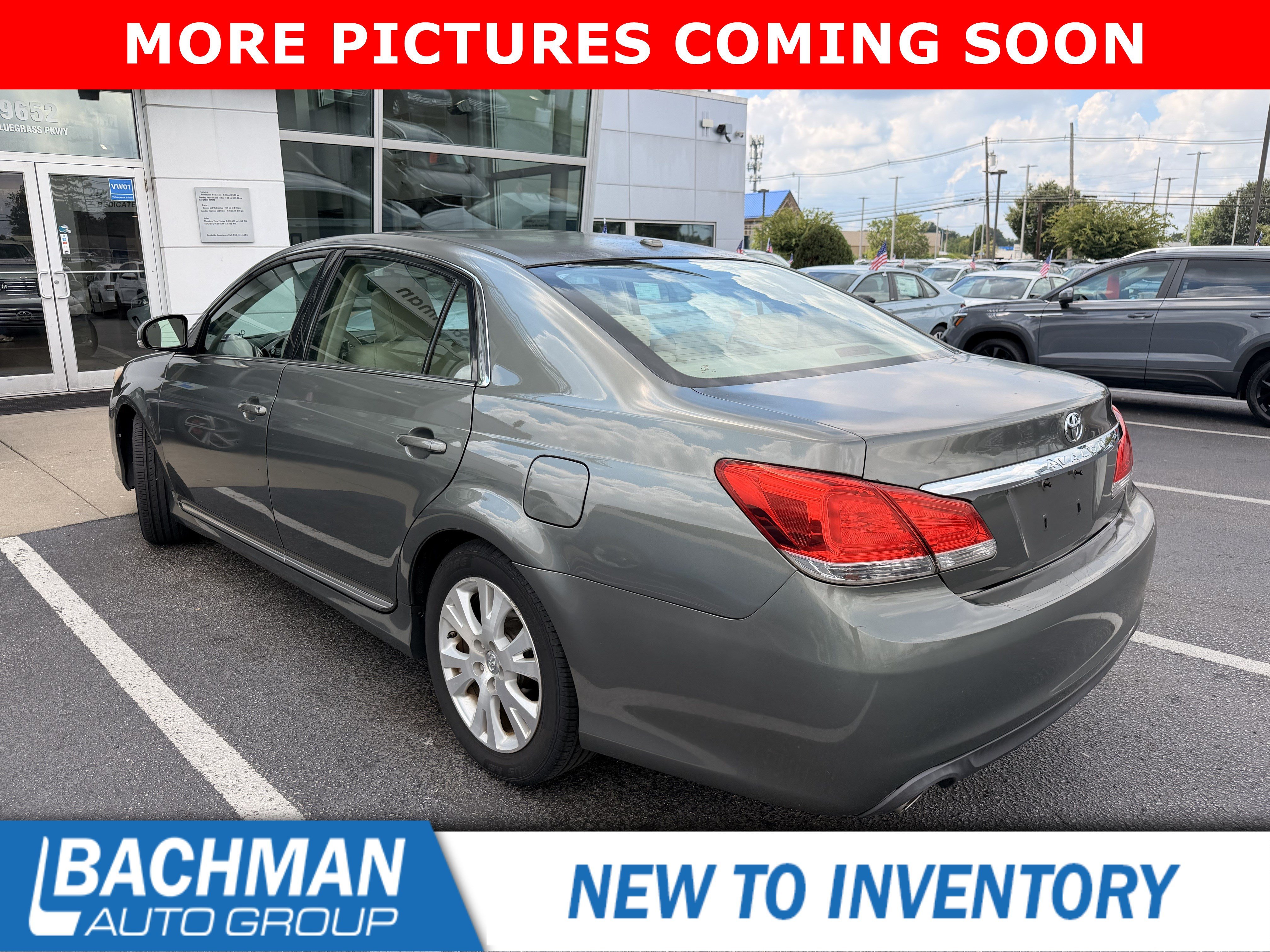 Used 2011 Cypress Pearl Toyota  image 4