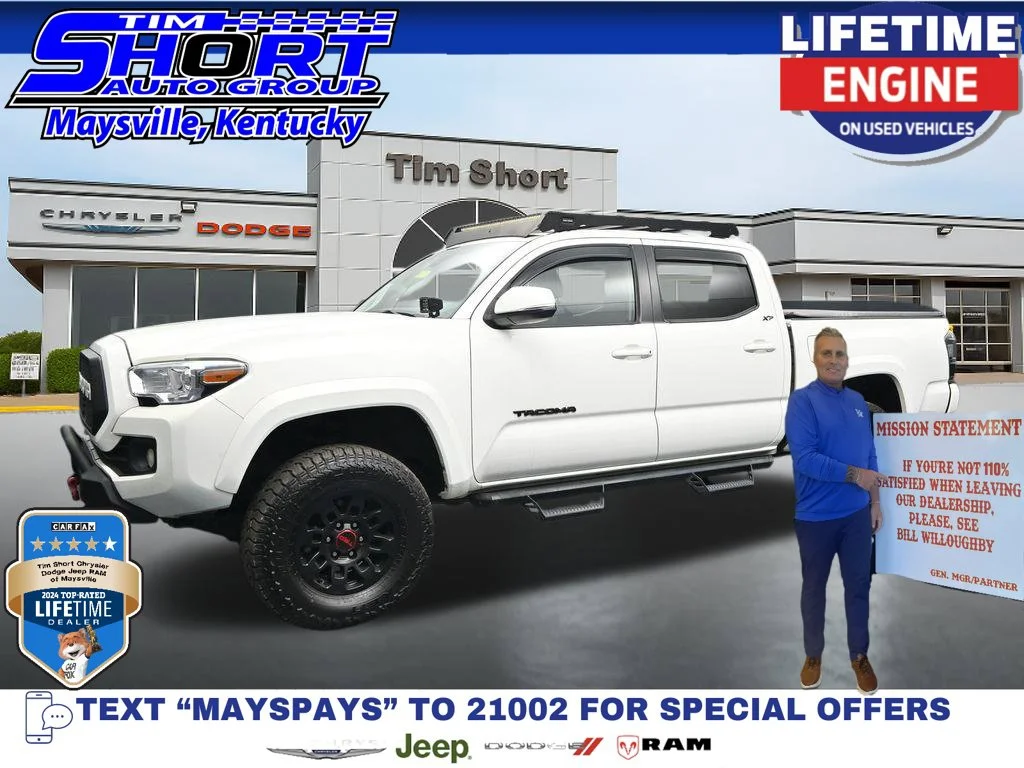 Used 2022 White Toyota SR5 image 1