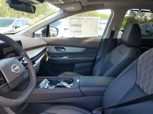 New 2026 Everest White Pearl TriCoat Nissan Platinum image 9