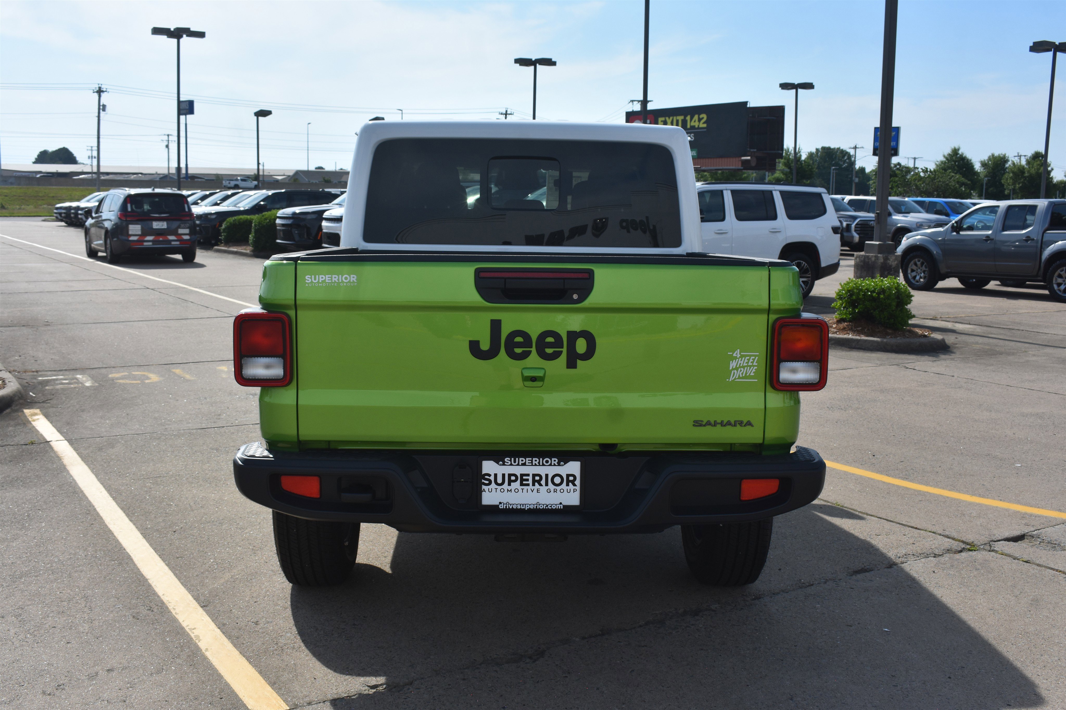 New 2026 Mojito Exterior Paint Jeep Sahara image 6