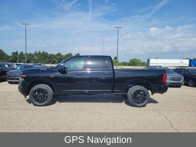 New 2026 Diamond Black Crystal Pearl-Coat Exterior Paint RAM Big Horn image 3