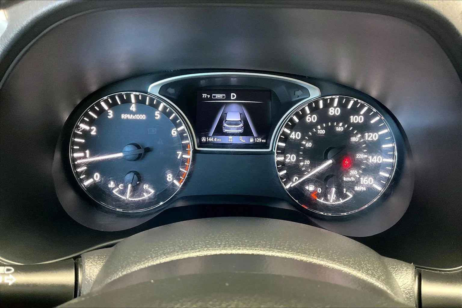 Used 2020 Glacier White Nissan SL image 23