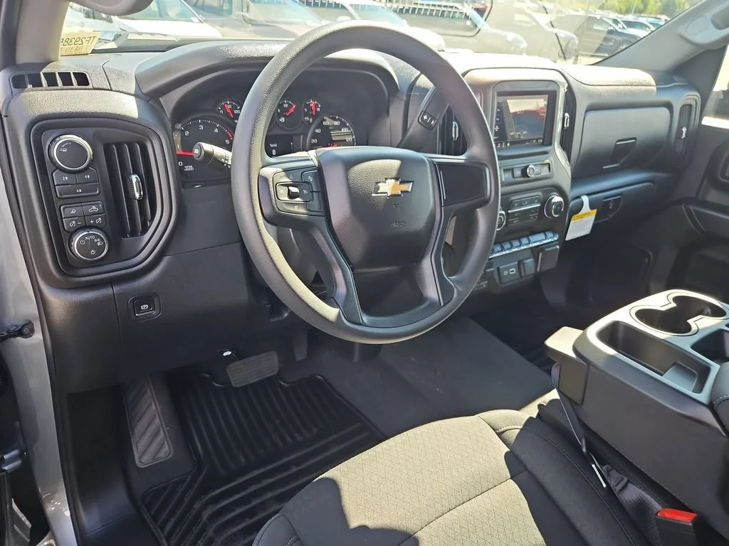 2026 Chevrolet Silverado 2500 HD Custom - Photo 13