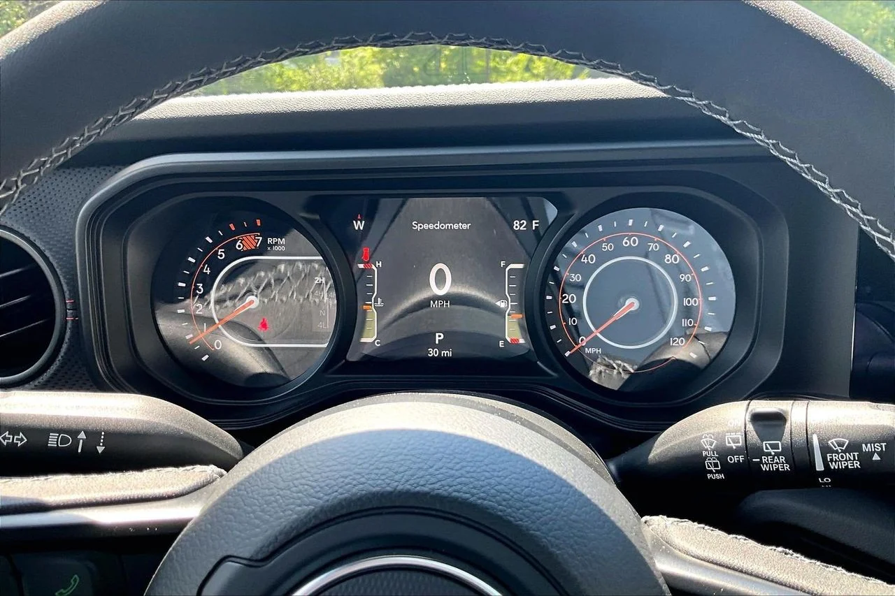 New 2026 Reign Jeep Rubicon X image 10