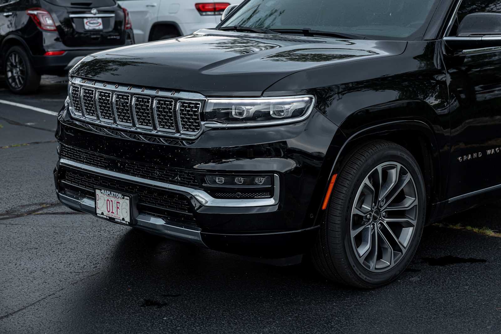 Used 2023 Diamond Black Crystal Pearlcoat Jeep Series III image 56