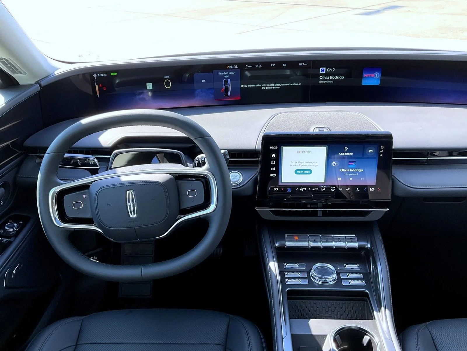 New 2026 White Lincoln Premiere image 14