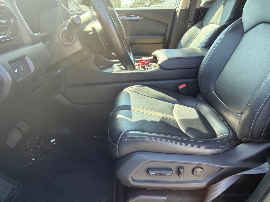 Used 2023  Honda EX-L image 16