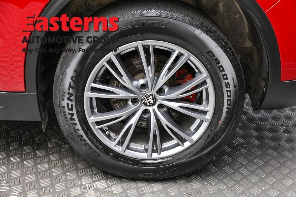 Used 2024 Red Alfa Romeo Sprint image 8
