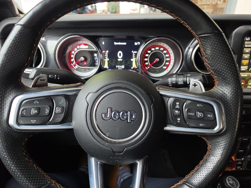 Used 2021 Snazzberry Pearlcoat Jeep Unlimited Rubicon 392 image 17