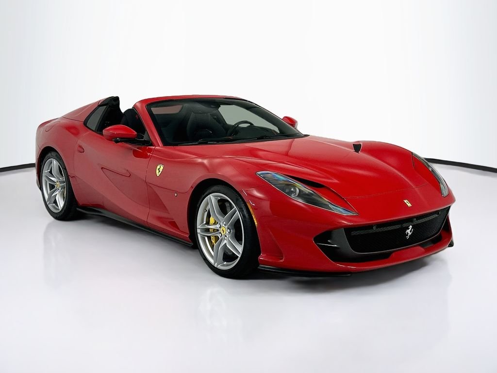 Used 2023  Ferrari Base image 3