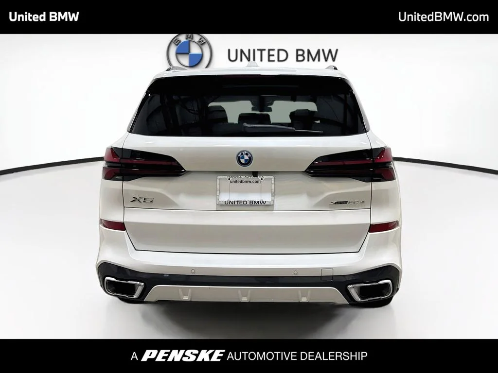 New 2026 Mineral White Metallic BMW xDrive50e image 6