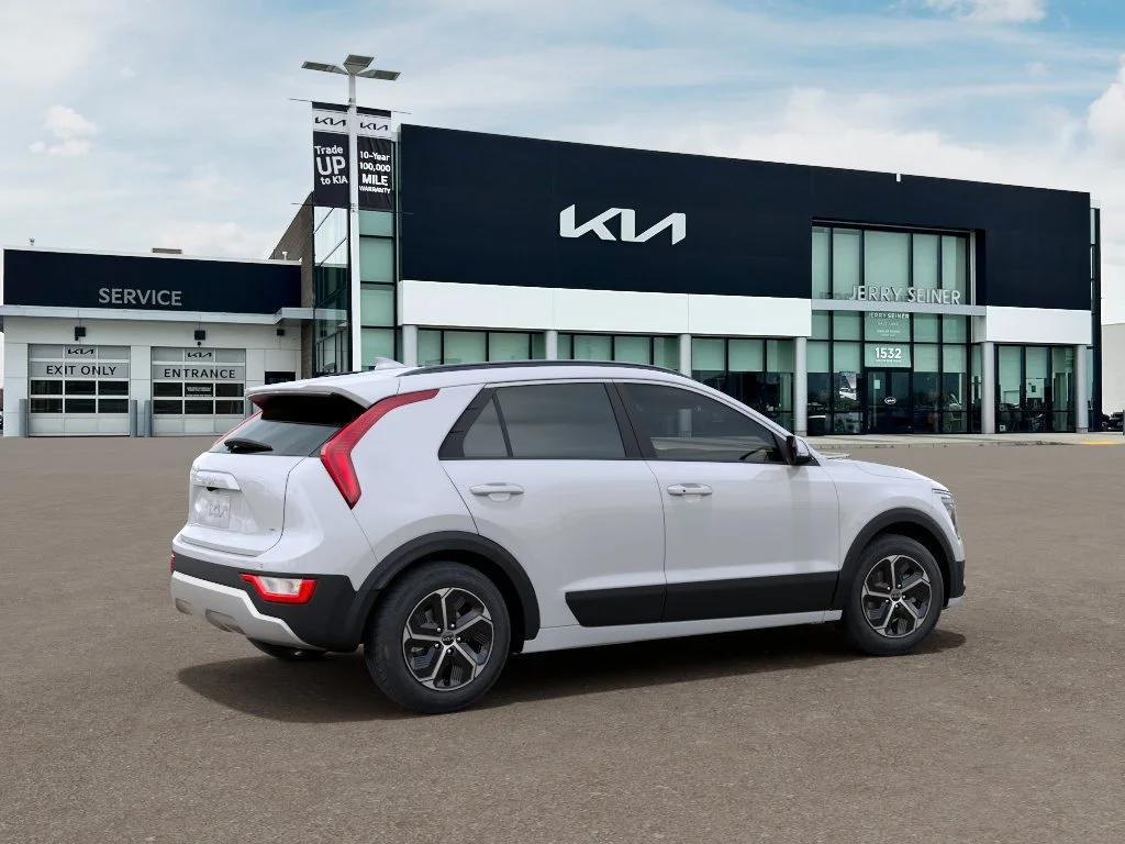 New 2026 Snow White Pearl Kia EX image 6