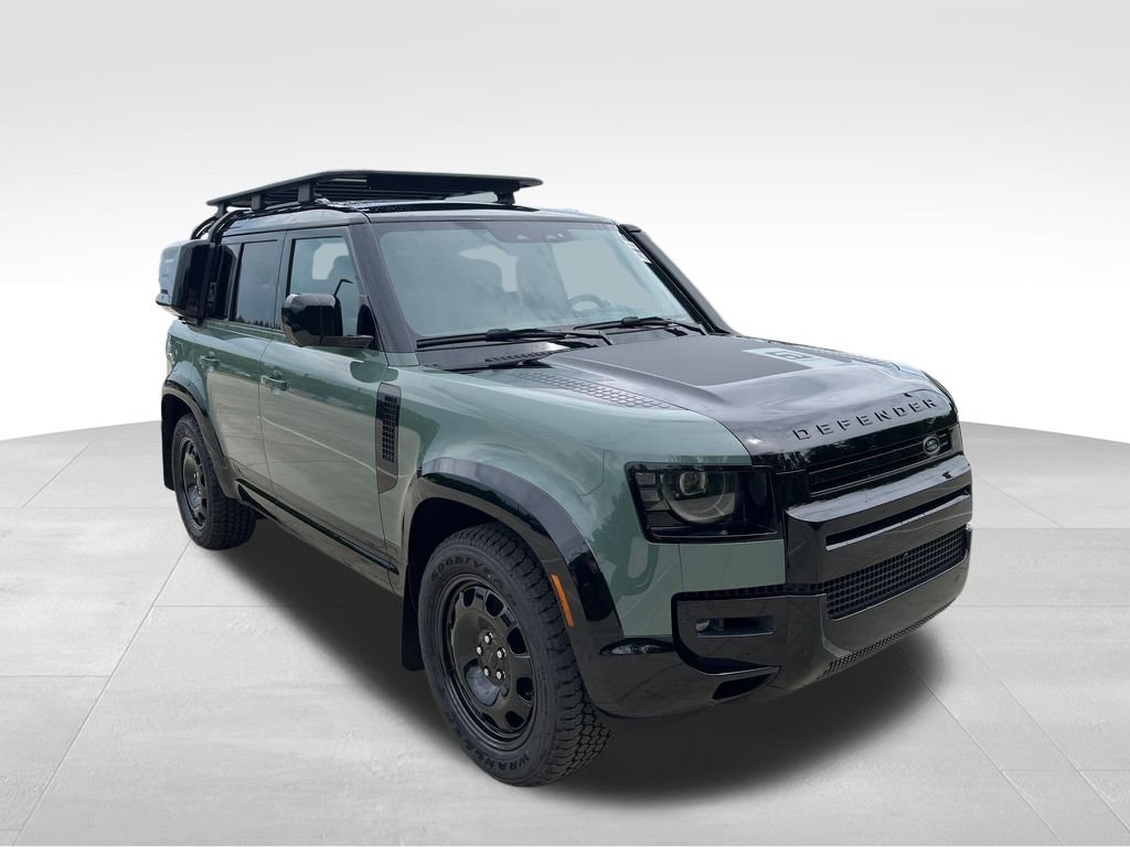 New 2026 Keswick Green Land Rover  image 8
