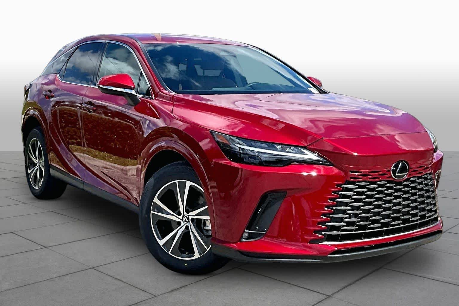Used 2025 Matador Red Mica Lexus  image 3