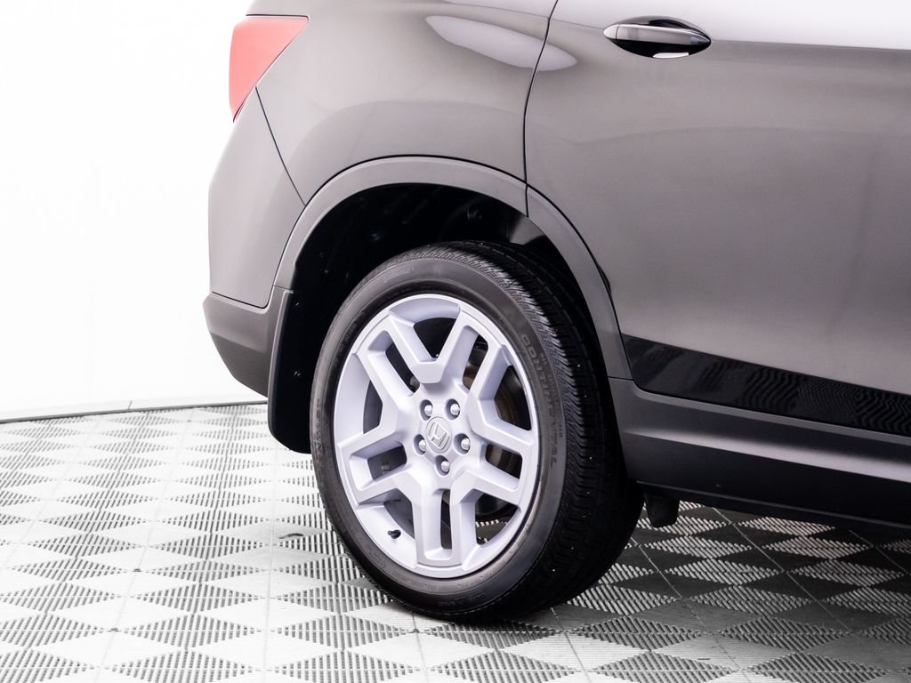 2025 Honda Passport EX-L - Photo 32
