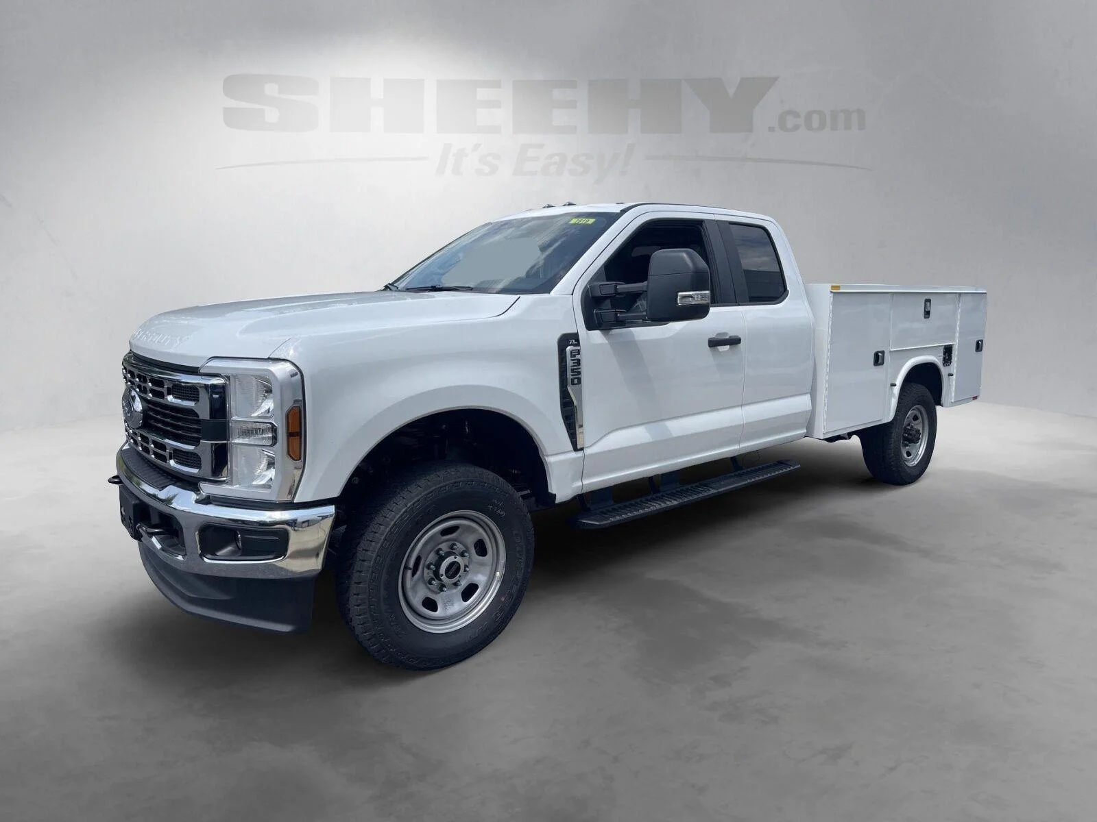 New 2026 Oxford White Ford XL image 9
