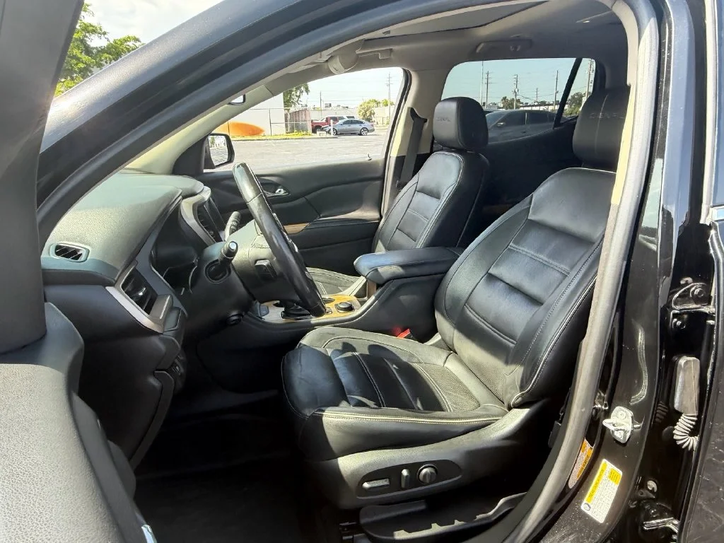 Used 2018 Black GMC Denali image 9