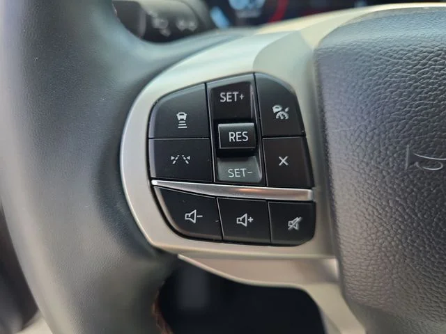 Used 2025 White Ford Active image 18