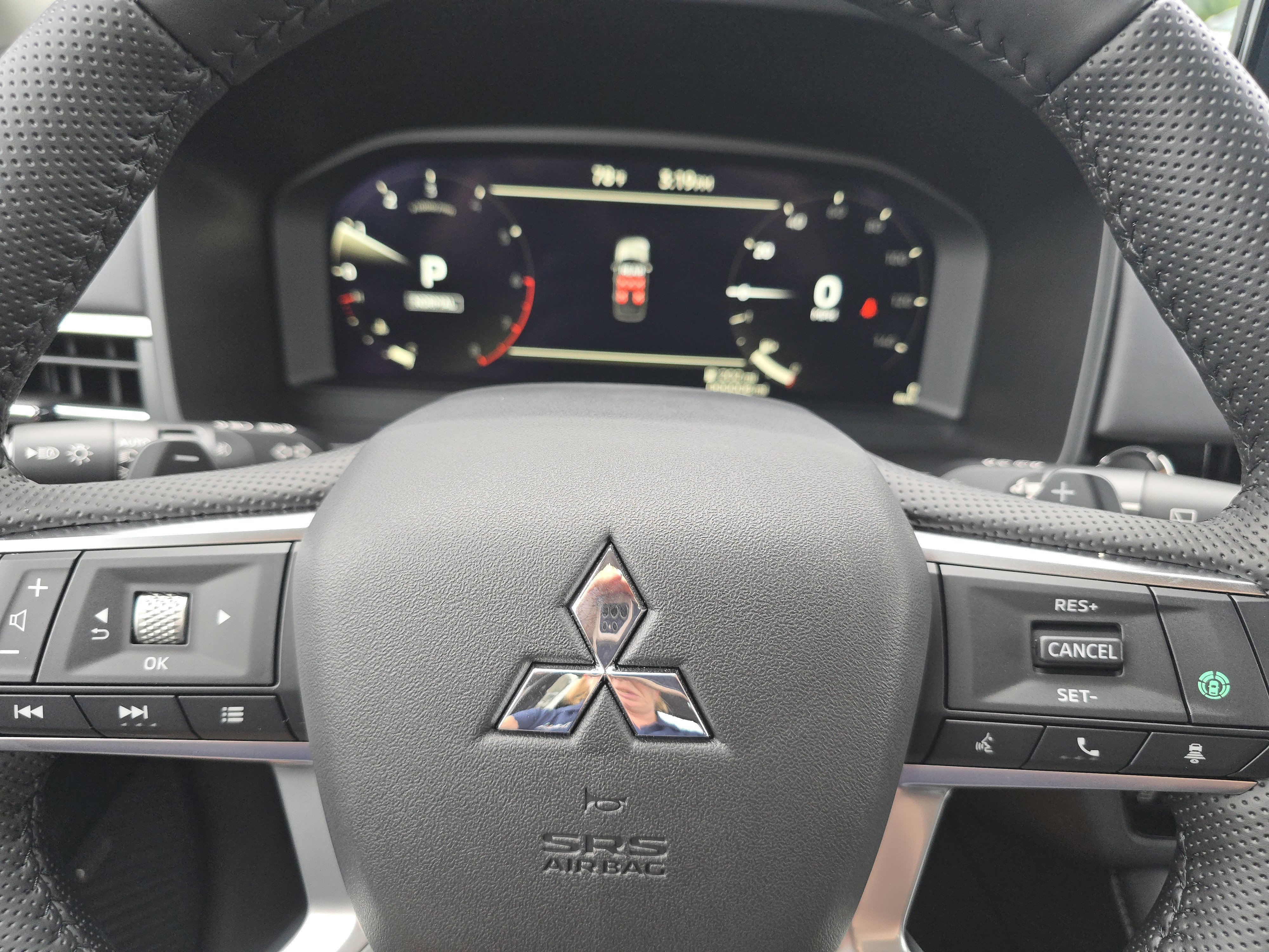 New 2025 Alloy Silver Metallic Mitsubishi SEL image 16