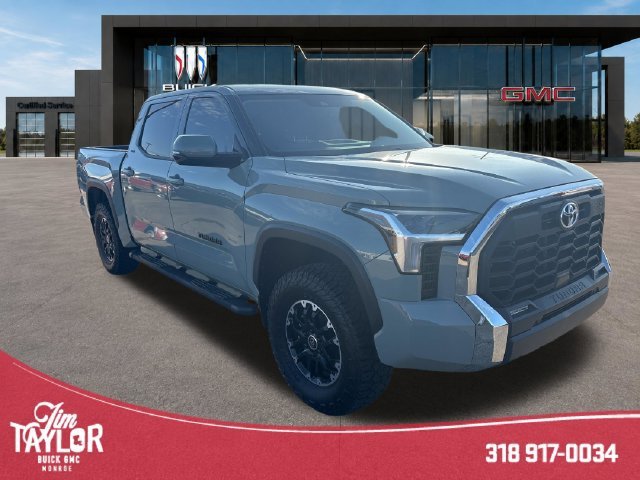 2022 Toyota Tundra 4WD SR5