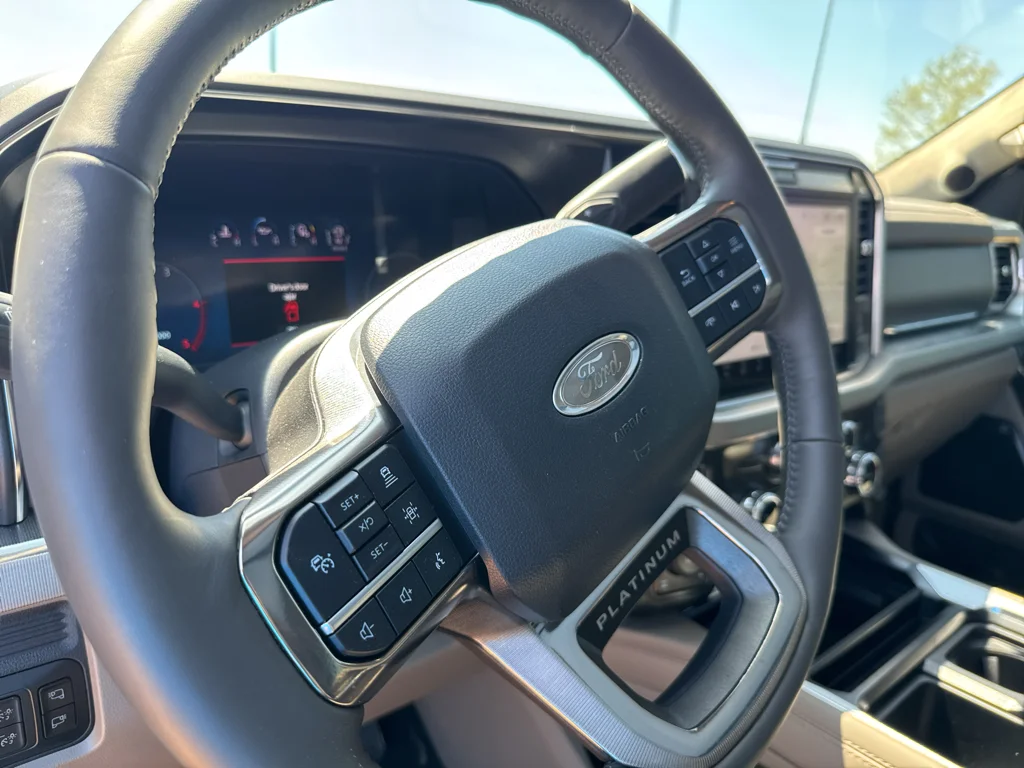 New 2026 Star White Metallic Tri-Coat Ford Platinum image 17