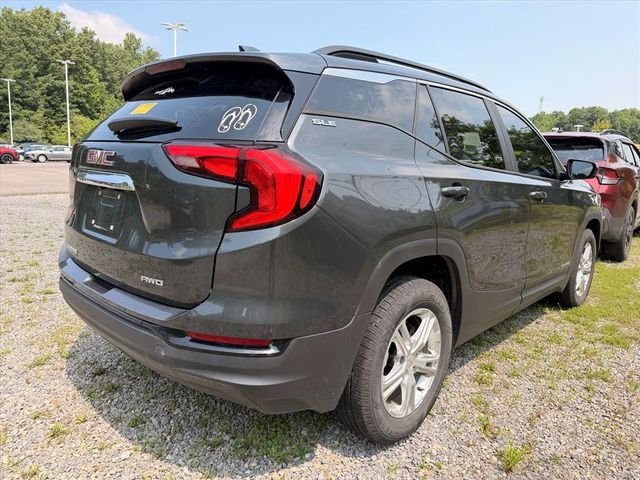 Used 2021 Gray GMC SLE image 18