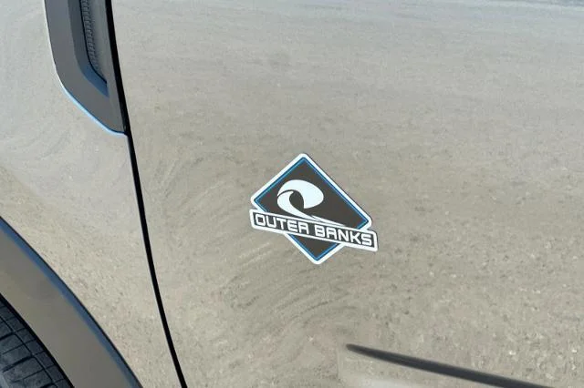 New 2026 Carbonized Gray Metallic Ford Outer Banks® image 29