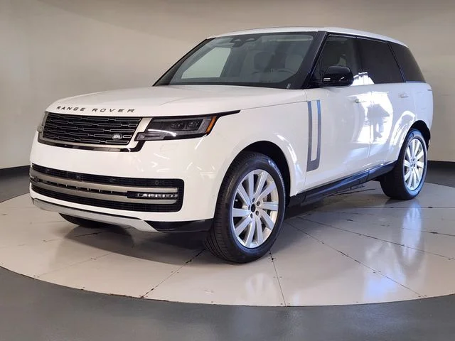2026 Land Rover Range Rover 3.0 PHEV SE SWB's photo