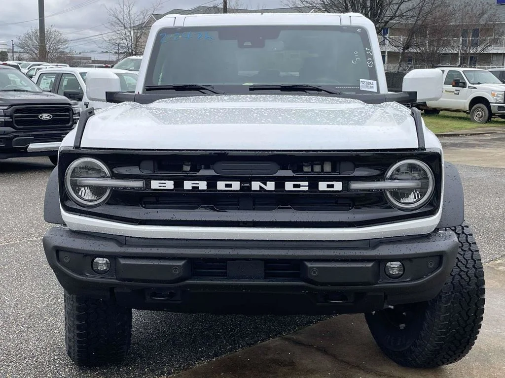 New 2026 White Ford Outer Banks image 8
