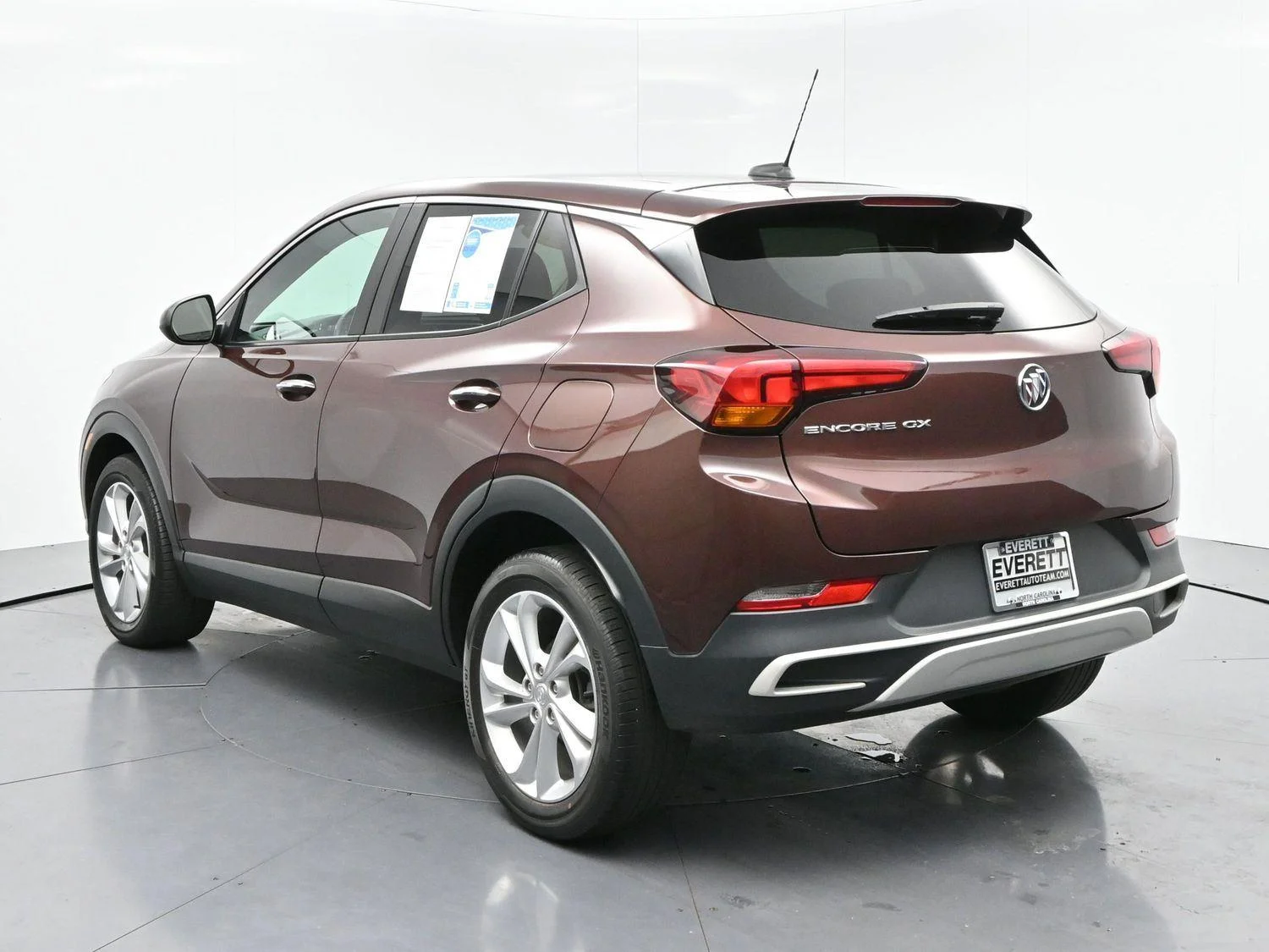 Used 2023 Rosewood Metallic Buick Preferred image 5