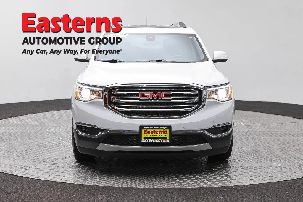 Used 2018 White GMC SLT-2 image 2
