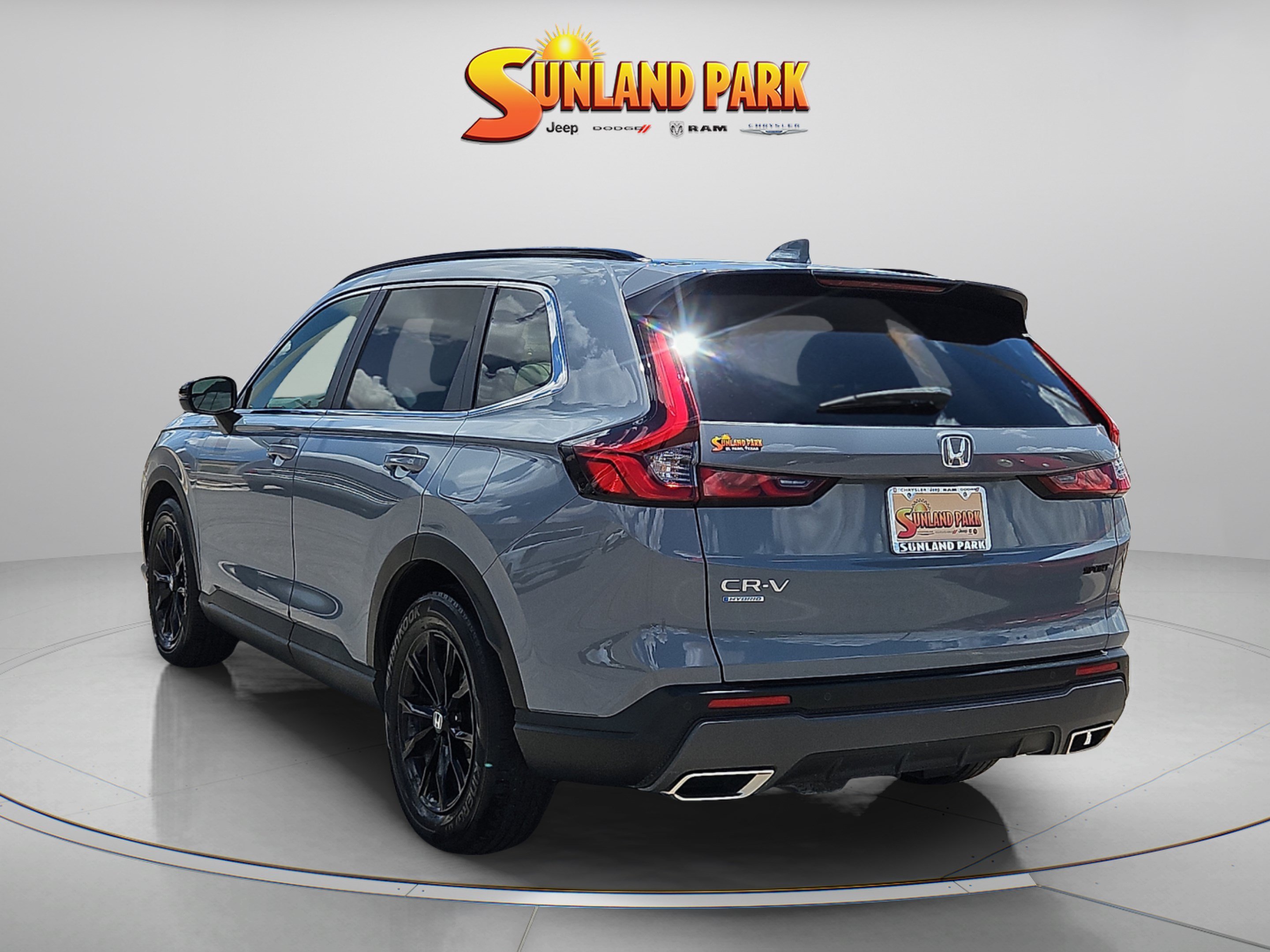 Used 2024 Urban Gray Pearl Honda Sport-L image 4