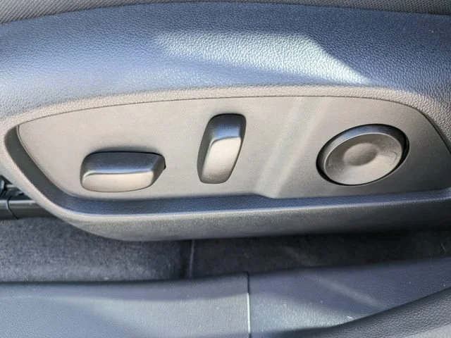 2026 GMC Terrain AT4 - Photo 20