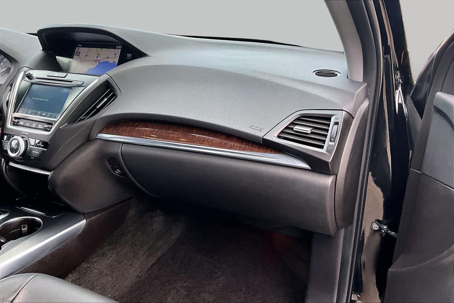 Used 2018 Crystal Black Pearl Acura w/Technology Pkg image 19