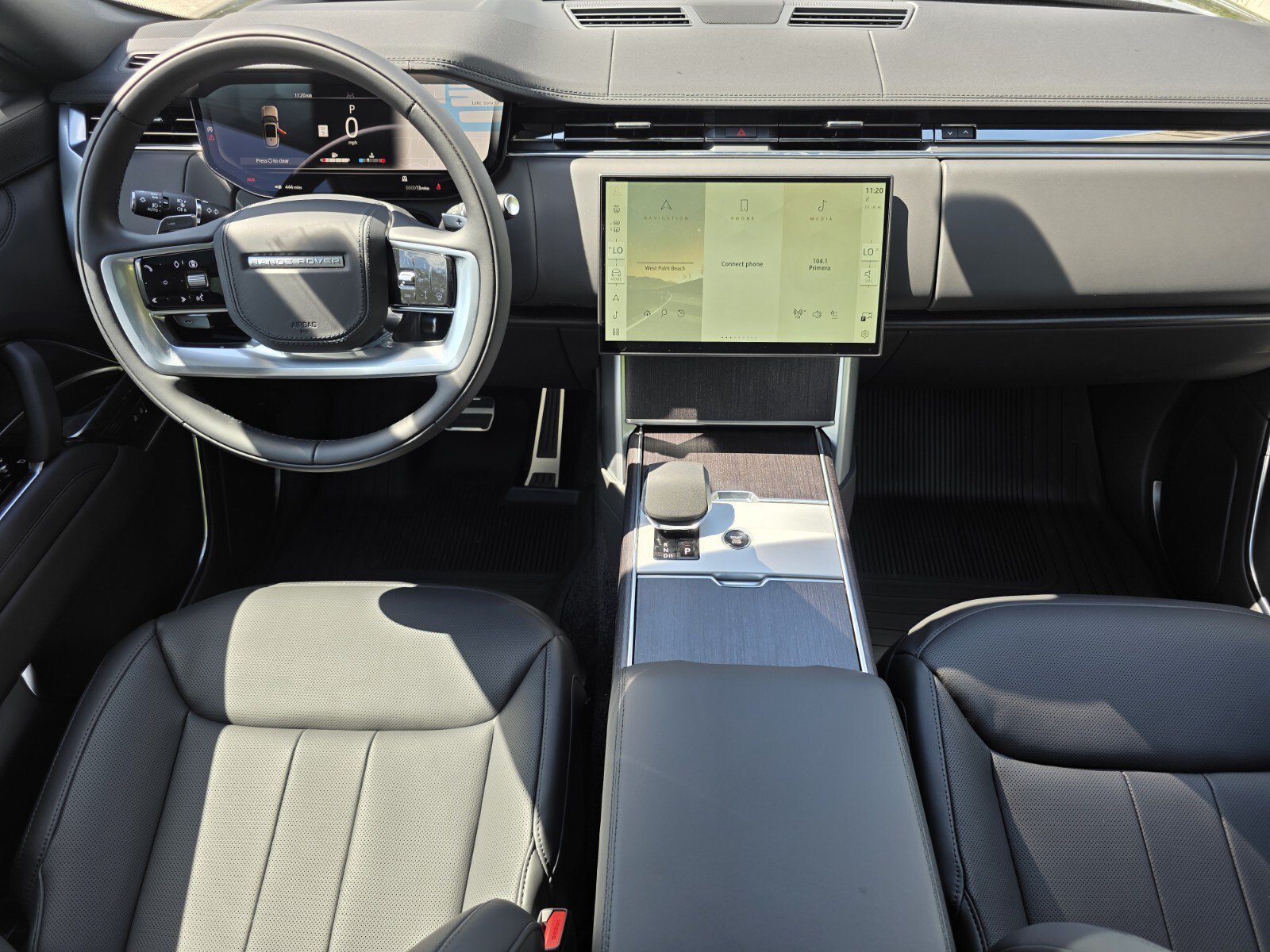 New 2026 Carpathian Grey Land Rover P400 SE image 4