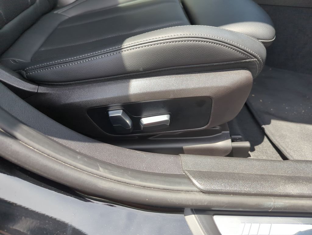 Used 2023 Black BMW 330e iPerformance image 38