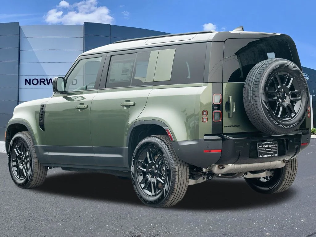 New 2026 Green Land Rover S image 6