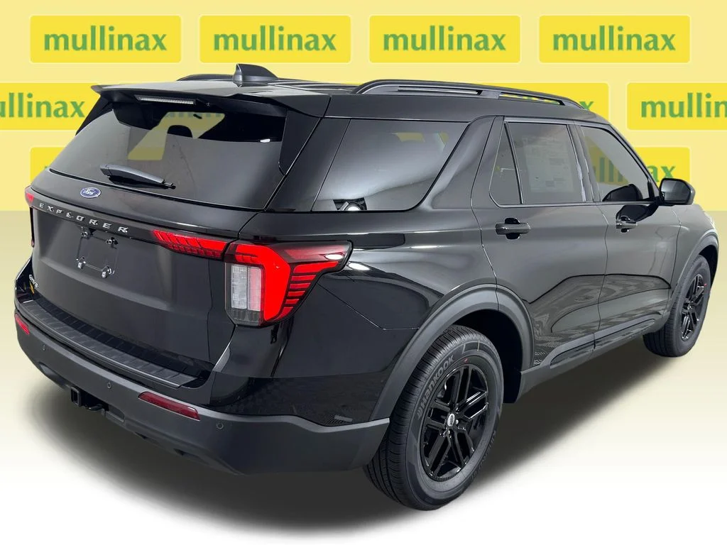 New 2026 Black Ford Active image 21