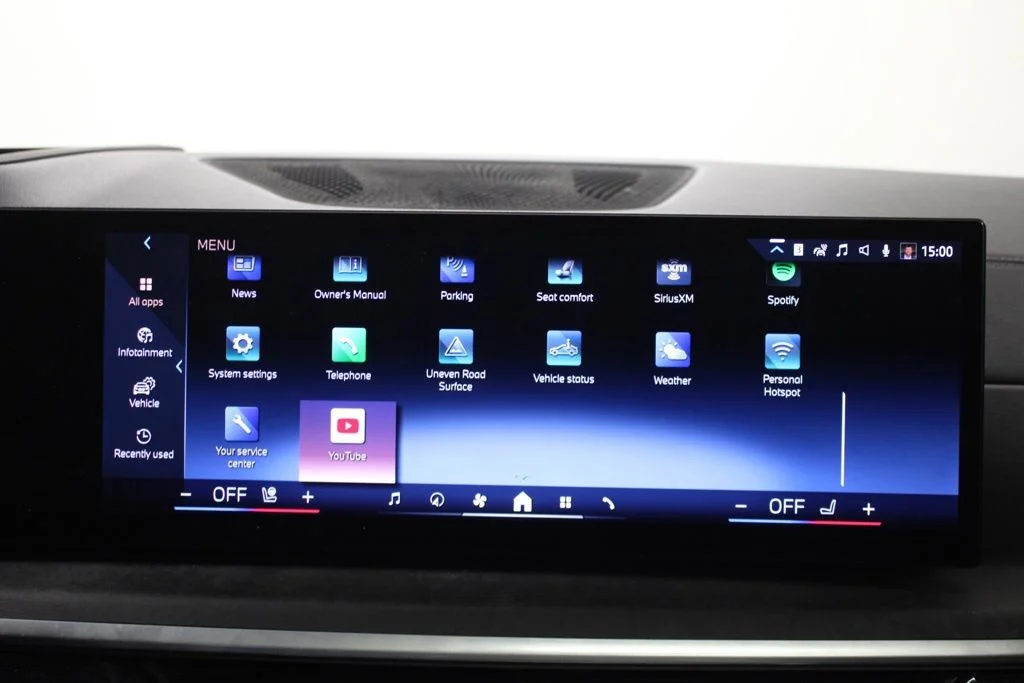 Used 2024 Black BMW xDrive40i image 27