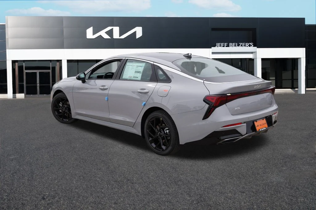 New 2027 Wolf Gray Kia GT-Line image 5