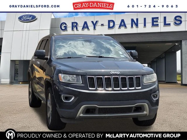 Used 2014 Brilliant Black Crystal Pearlcoat Jeep Limited image 1